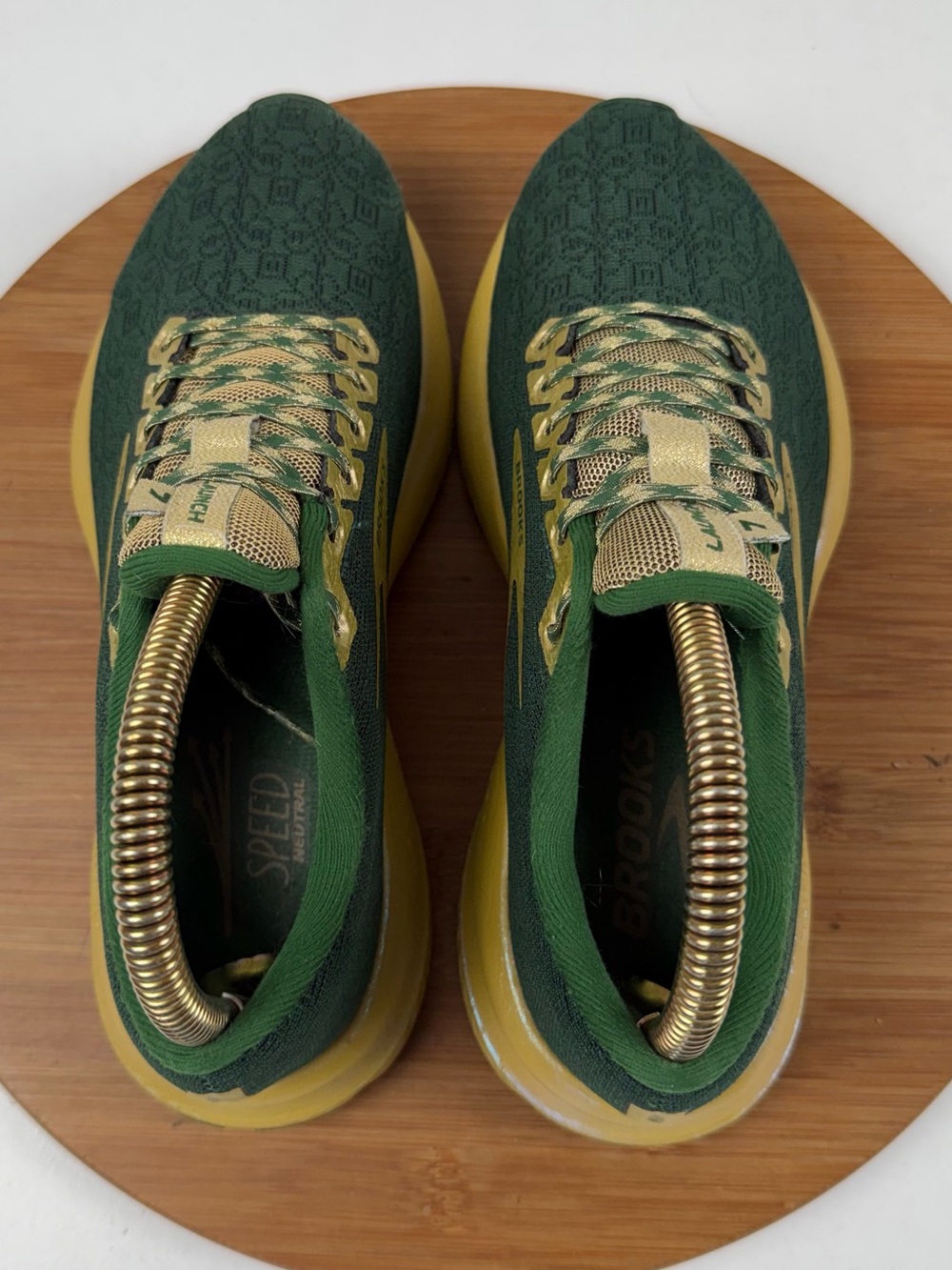 Brooks Launch 7 “Run Lucky” Running Sneakers - Picture 5 of 10
